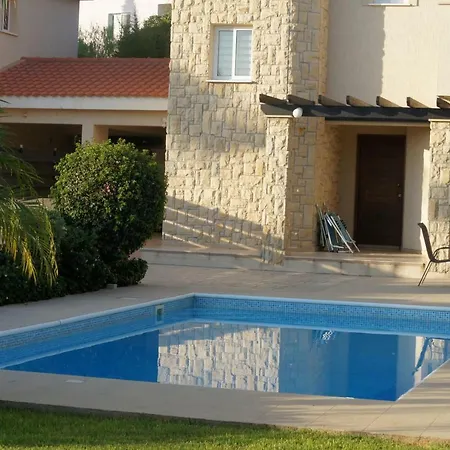 Villa With Privat Pool. Chloraka *